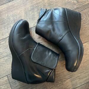 Dansko Romy Black Ankle Booties Leather Wedge Heel Women's Size EU 39 US 8.5